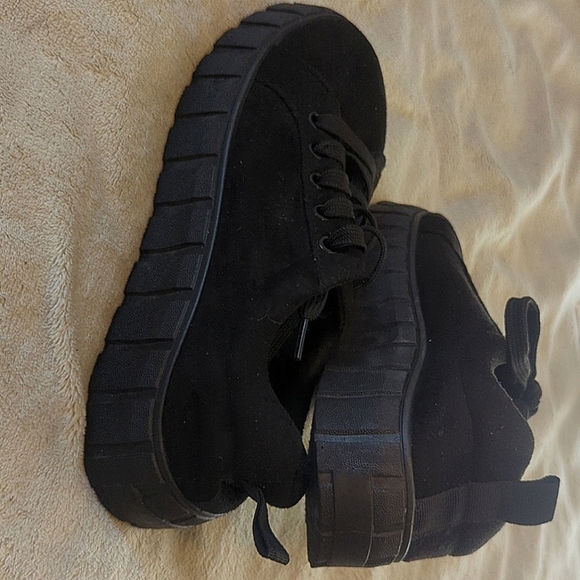 Black Platform Sneakers - Picture 1 of 3